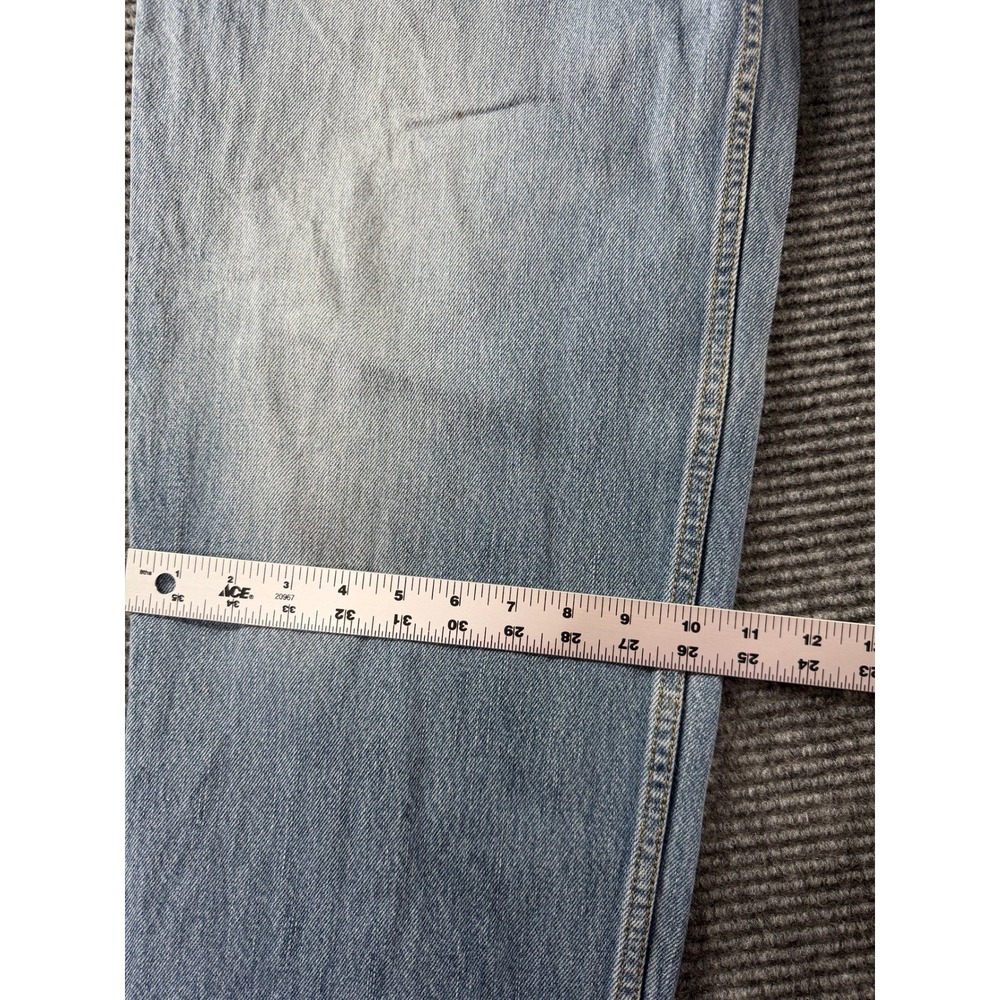 Levis 560 Comfort Fit Vintage Jeans Mens 35x32 Light Wash Denim Tapered Leg Blue - Picture 4 of 12